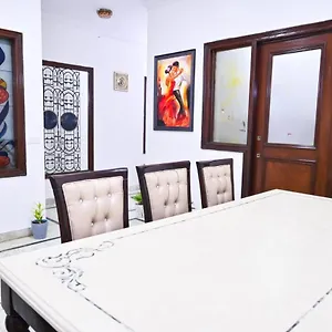 Hotel Wild Rose, New Delhi